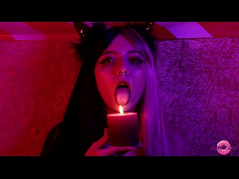 ❤️ Μια παθιασμένη πίπα από ένα σέξι Succubus με ένα σπέρμα στο στόμα της. ❌ Πόρνο ❌️❤