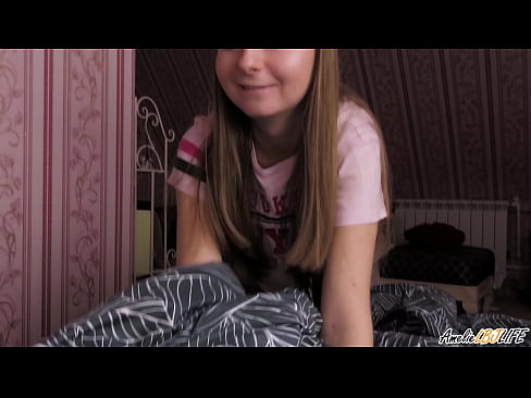 ❤️ Blonde Sucks her Best Friend Deeply και παίρνει σπέρμα στο στόμα της ❌ Πόρνο ❌️❤